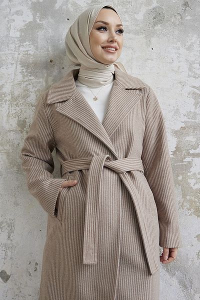 InStyle Palton cu cusături cu curea cu model în dungi Simon - bej