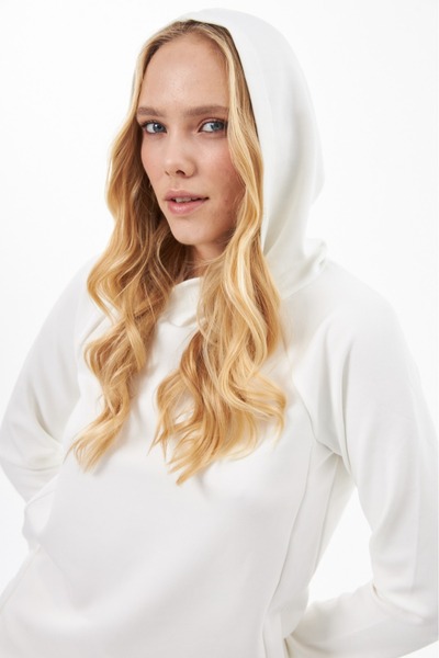 Elegant Design Soft Textured Micro Modal Sweatshirt Top