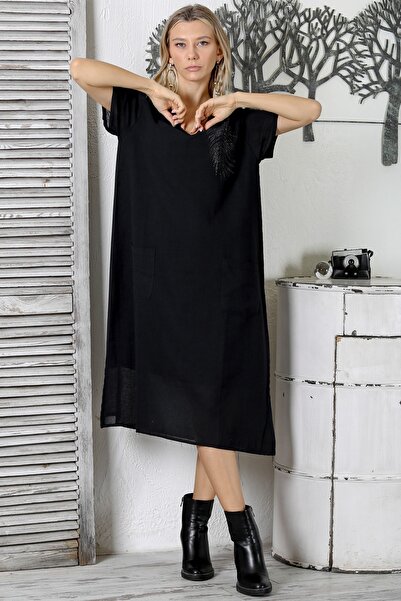 Chiccy Black V-Neck Low Sleeve Lined Stone Printed Midi Length Woven Regular Fit Dress