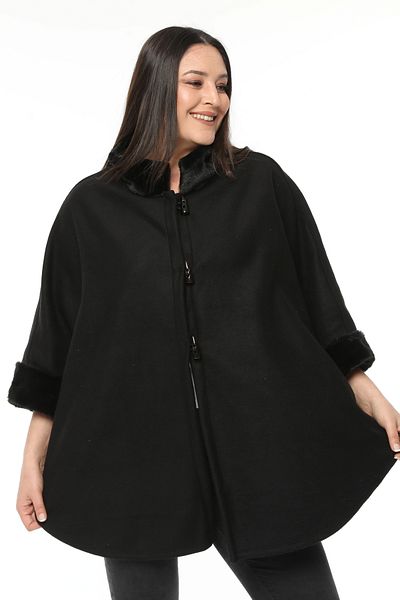 Curvy Trend Plus Size Fur Collar Fleece Poncho