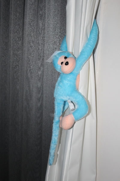 Kızılkaya Oyuncak Hugging Monkey with Voice 25cm