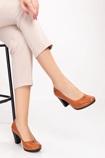 Gondol Kadın Hakiki Deri Klasik Topuklu Ayakkabı Vdt.660