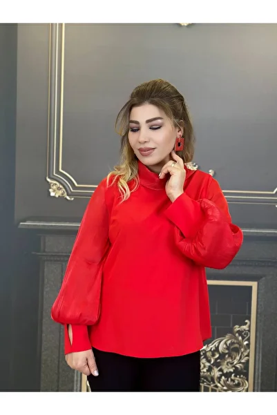 Yeşilmoda Embroidered blouse with balloon sleeves