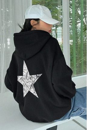 Jooy Company Siyah Beyaz Y ld z Bask l Kad n Kapu onlu Sweatshirt Fiyat Yorumlar Trendyol