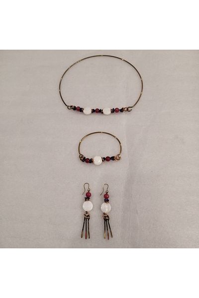 Butik Tülin قلادة نسائية أصلية مصنوعة يدويًا من الحجر الطبيعي اليشم بورجوندي باللون الكحلي من أم اللؤلؤ والأرز وقلادة وسوار وأقراط مكونة من 3 قطع