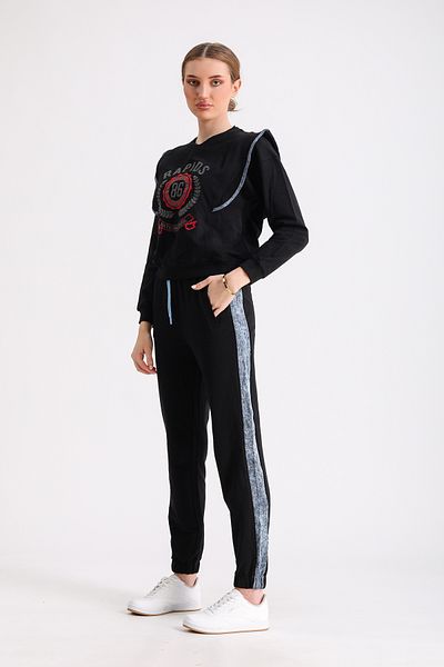 WESTBRAND Jeans Garnished Front Embroidered Sweatshirt Set