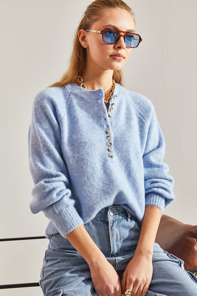 Bianco Lucci Women's Charmed Striped 11 Button Knitwear Sweater