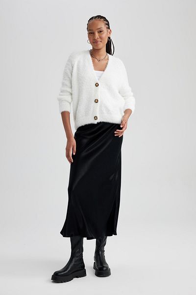 DeFacto Oversize Wide Fit V-Neck Knitwear Cardigan K7886Az23Wn