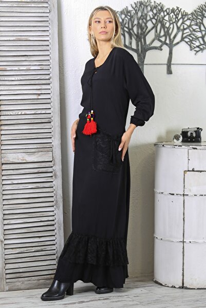 Chiccy Чорно-червона сукня з круглим коміром, довгими рукавами, одним кишенею...