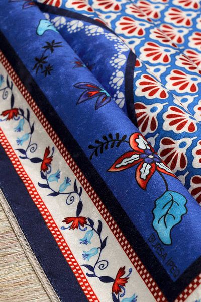 Bursa İpek Saks Velvet Carpet Prayer Rug