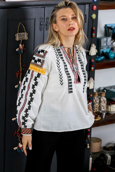 Chiccy Cream Colored Collar Balloon Sleeve Tie Collar and Sleeve Embroidery Woven Regular Fit Blouse