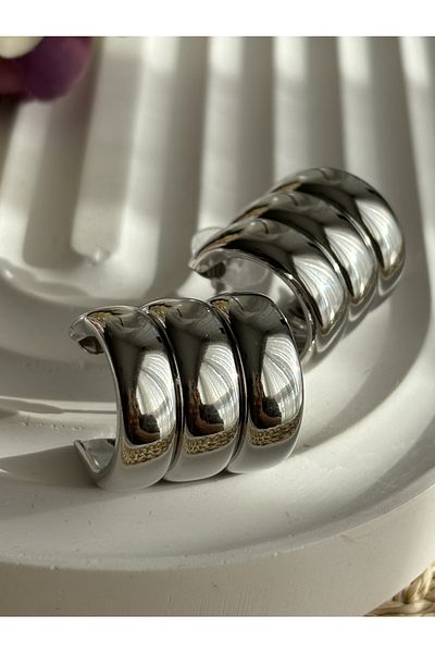 IN Accessories THICK RING 3-PIECE LOOKING VIP EARRING