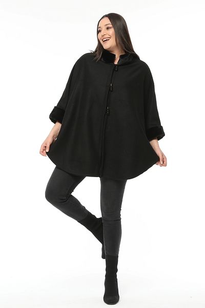 Curvy Trend Plus Size Fur Collar Fleece Poncho