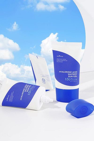 Isntree ISNTREE Hyaluronic Acid Watery Sun Gel 50 ml - Cremă asemănătoare gelului cu protecție solară.