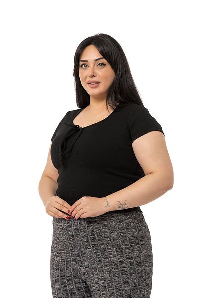DISENTIS MODEST Plus Size Half Sleeve Camisole Black Body with Lace Detail on the Chest