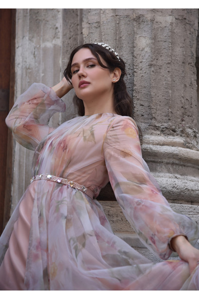 KALELİO DESİGN Flower Liza - Çiçek Desenli Beden Drape Detaylı Davet Elbisesi