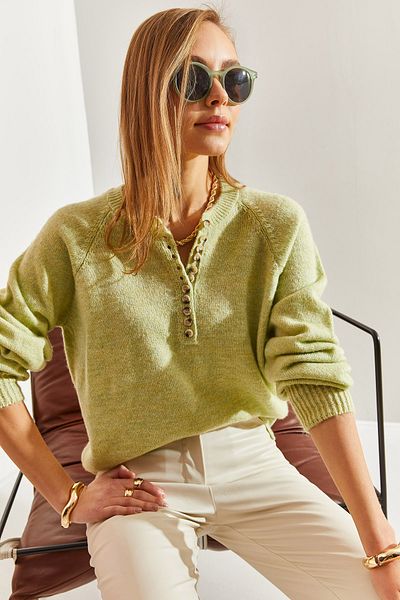 Bianco Lucci Women's Buttoned Collar Turtleneck Striped Knitwear Sweater