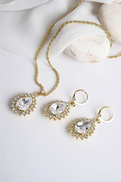 EUROMODA Specially Designed White Stone Necklace Earring Set