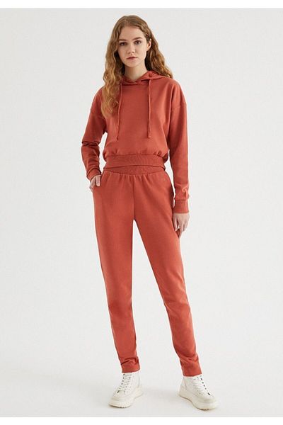 WESTMARK LONDON Women's Red Regular Fit Hooded Sweatshirt