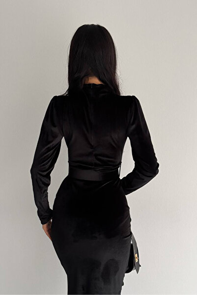 Neşeli Butik kadın kemerli yırtmaç detaylı uzun kadife elbise KKLF80