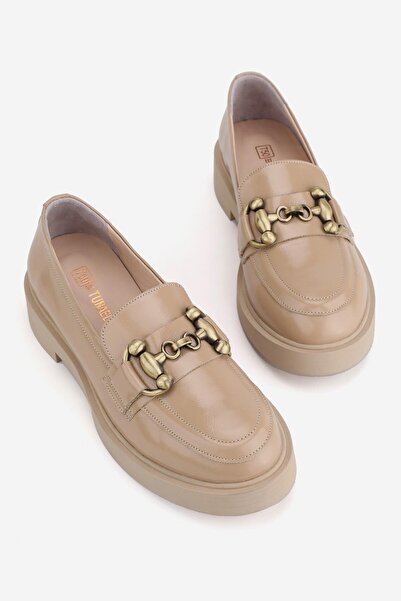 TUNAELLİ KADIN BEJ RUGAN HAKİKİ DOĞAL DERİ TOKALI LOAFER AYAKKABI