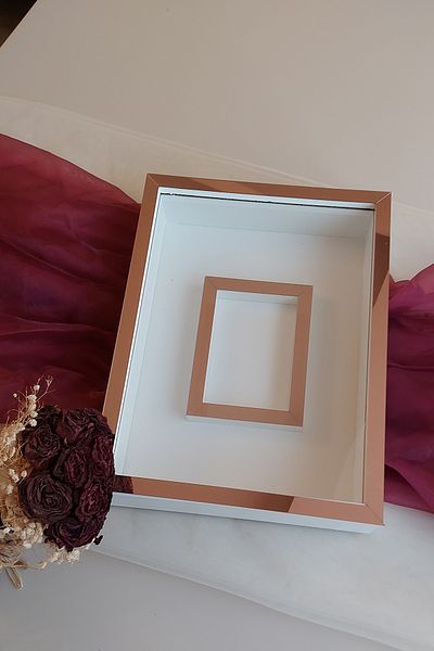 Verda Çerçeve 30x40 Cm Rama de memorie pentru depozitare trandafiri alb-trandafir cu sectiune foto - Rama de memorie de 6 cm Cutie de trandafiri