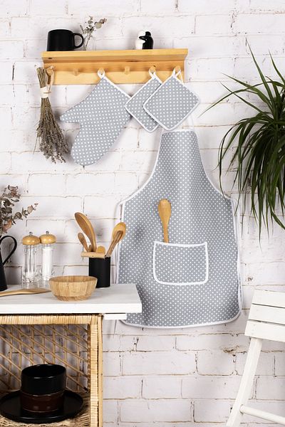 Morlay Kitchen Dowry Set of 4; Kitchen Apron, Oven Mitts and Pot Holder Set