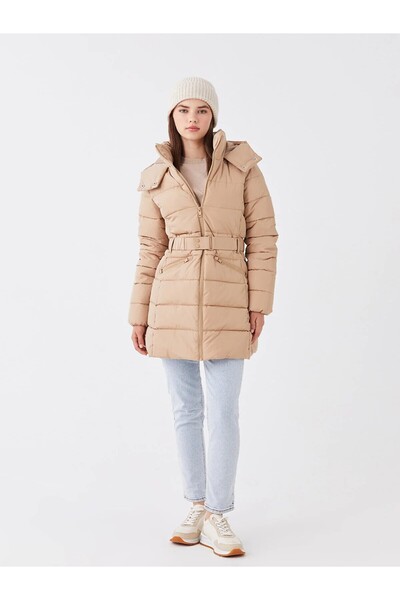 LC Waikiki LCW Casual Kadın Kapüşonlu Düz Şişme Mont