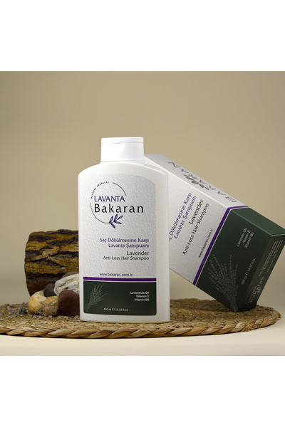 Lavanta Bakaran Saç Dökülmesine Karşı Şampuanı