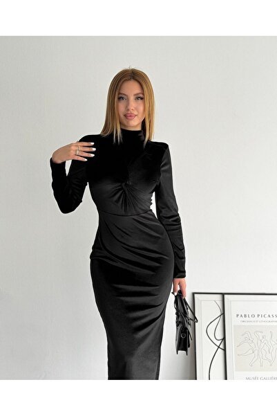 Leo Ferre فستان مخملي بتفاصيل ثنيات على الصدر