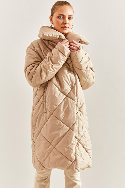 Bianco Lucci Дамско овърсайз пухено палто с метални копчета и диамантени шарки