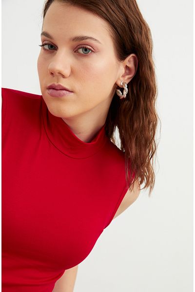 Hür Women's Red Sleeveless Blouse