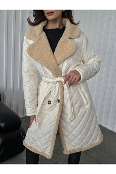 Elif Özbey Butik Біле стьобане пальто курклу