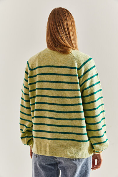 Bianco Lucci Women's Buttoned Collar Turtleneck Striped Knitwear Sweater