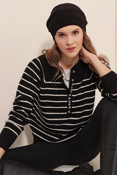 Devinka Pulover de damă negru cu guler în dungi