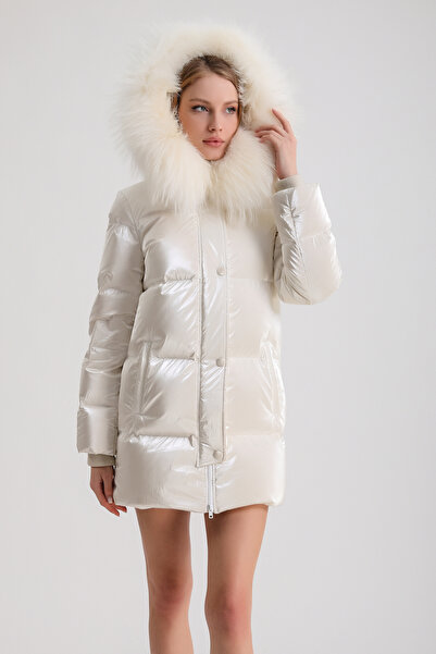 Leather Club İnci Beyaz Fox Kürk Aksesuarlı Puffer Mont