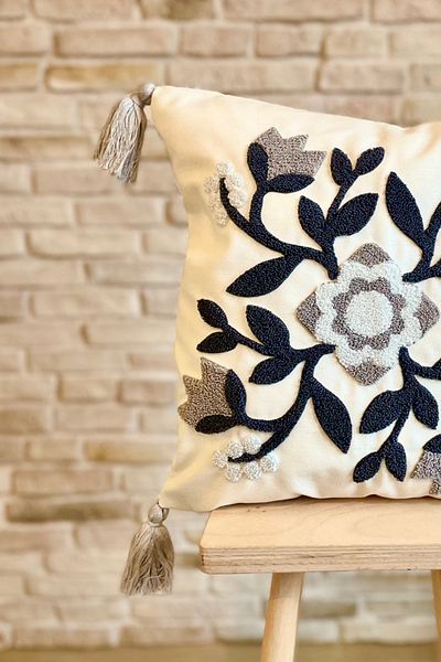 SWITA Husă de pernă gri cu design special decorativ brodat cu pumn (pantaloni)