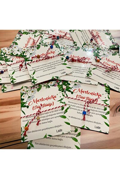 Lade Marteniçka سوار باللونين الأحمر والأبيض مع خرزات 50 سوارًا - 50 بطاقة - 50 عبوة هدايا