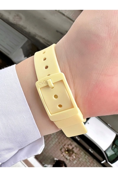 Q&Q QZ68J123Y Women's Wristwatch 10 Atm Waterproof with Silicone Cord