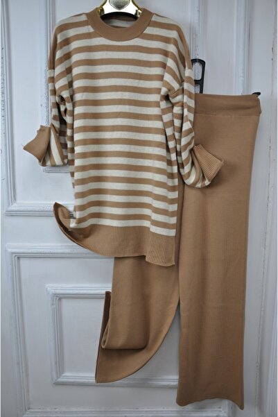 elma abone PROMAJUĆI KOSTIM SA PANTALONAMA I PLETENIM ODEĆOM