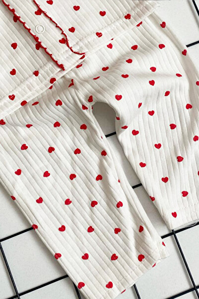 BEBECİBURADA Kalp Baskılı Önden Çıtçıtlı Bebek Pijama Takımı 0-6