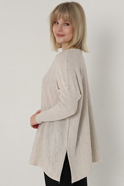 VEGENZE Women's Beige Slit Boat Neck Fine Knitwear Sweater