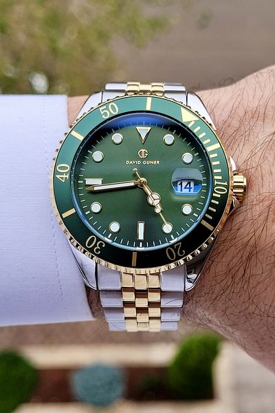 DAVID GUNER Dial Green Band Gold Silver Color Men's Wristwatch with Calendar