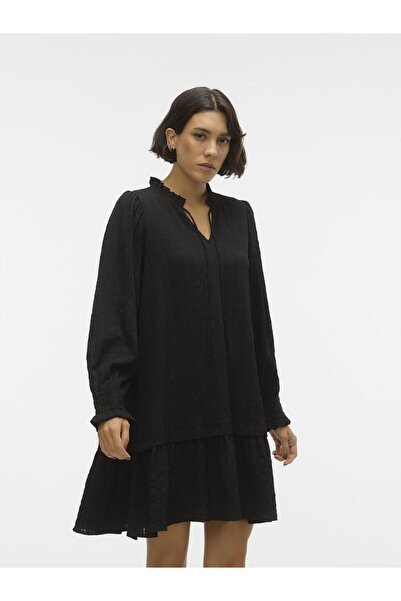 Vero Moda Kleid Normal geschnittenes Hoch geschlossenes Ärmelbündchen mit Kno...