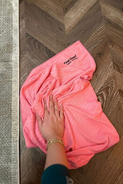 Fine Clean (1 Piece) Microfiber Checkered Most Comfortable to Squeeze Floor Dust Cloth Large Size 50*70cm