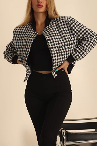 Girl Power Черно-бяло дамско бомбър яке с шарка на хрътка зъби