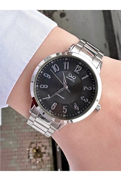 Q&Q QM82J35EK Kadın Kol Saati Rakamlı 2 Yıl Distribütör Firma Garantili