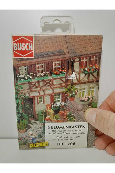 Busch 1:87 Ho Blumenkasten-Set ( Flower Pot and Flower Set Miniature Model )
