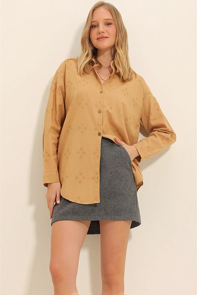Trend Alaçatı Stili Cămașă oversize din in, cu motiv de biscuiți, ALC-X11288