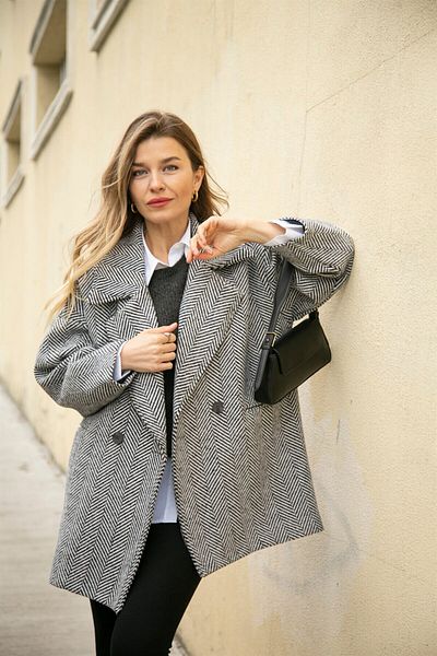 Sue Store Голямо кашмирено палто с черна и бяла подплата с рибка